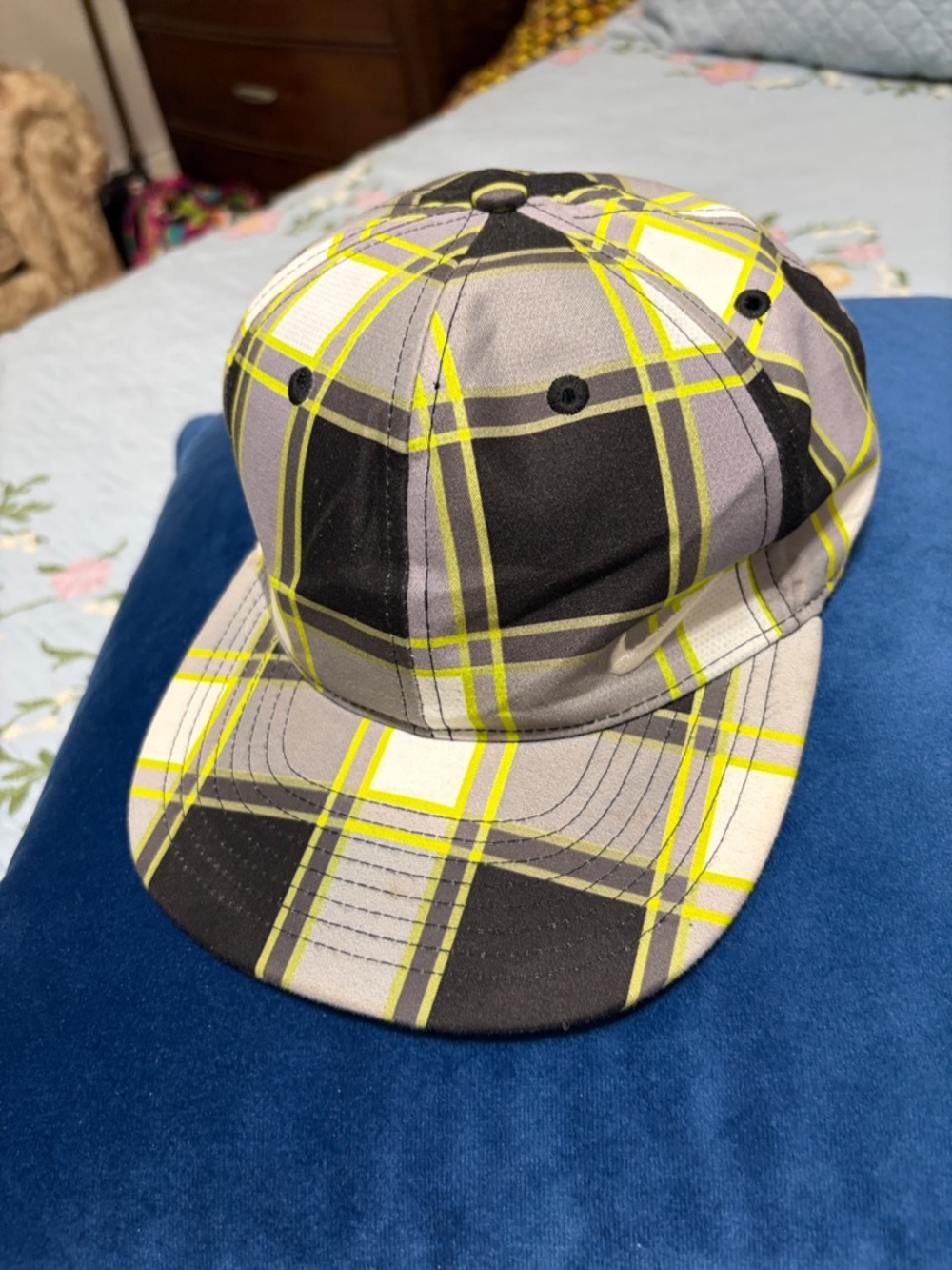 Nike Golf Hat Cap Youth Plaid Black Gray White Green Swoosh Logo Snapback Sports